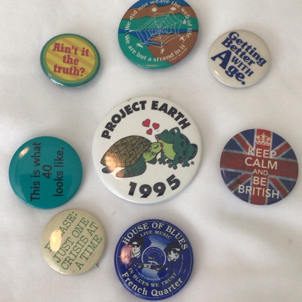 Project Earth 1995 Pinback Button - Turtle & Frog Design& 7 vintage buttons